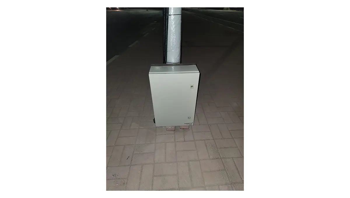 High-strength galvanized highway CCTV pole from Snappy for long durability